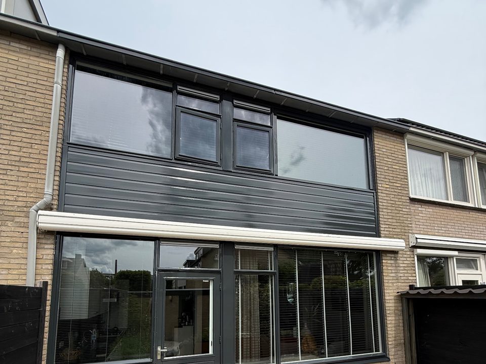 Achterzijde woning in Nunspeet voorzien van HR++ glas.